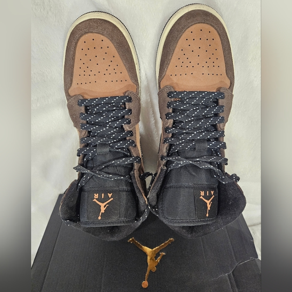 Nike Men's Air Jordan 1 Mid SE Brown Leather Shoe Size w/COA - Size 8 | Euro 41 - Picture 3 of 8